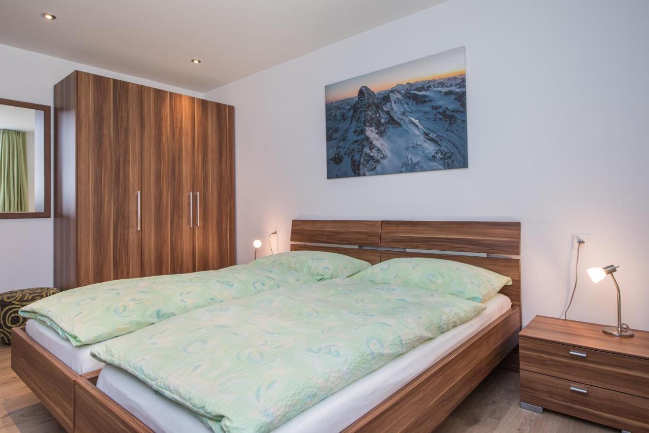 Ferienhaus Casa Luna Цермат Екстериор снимка